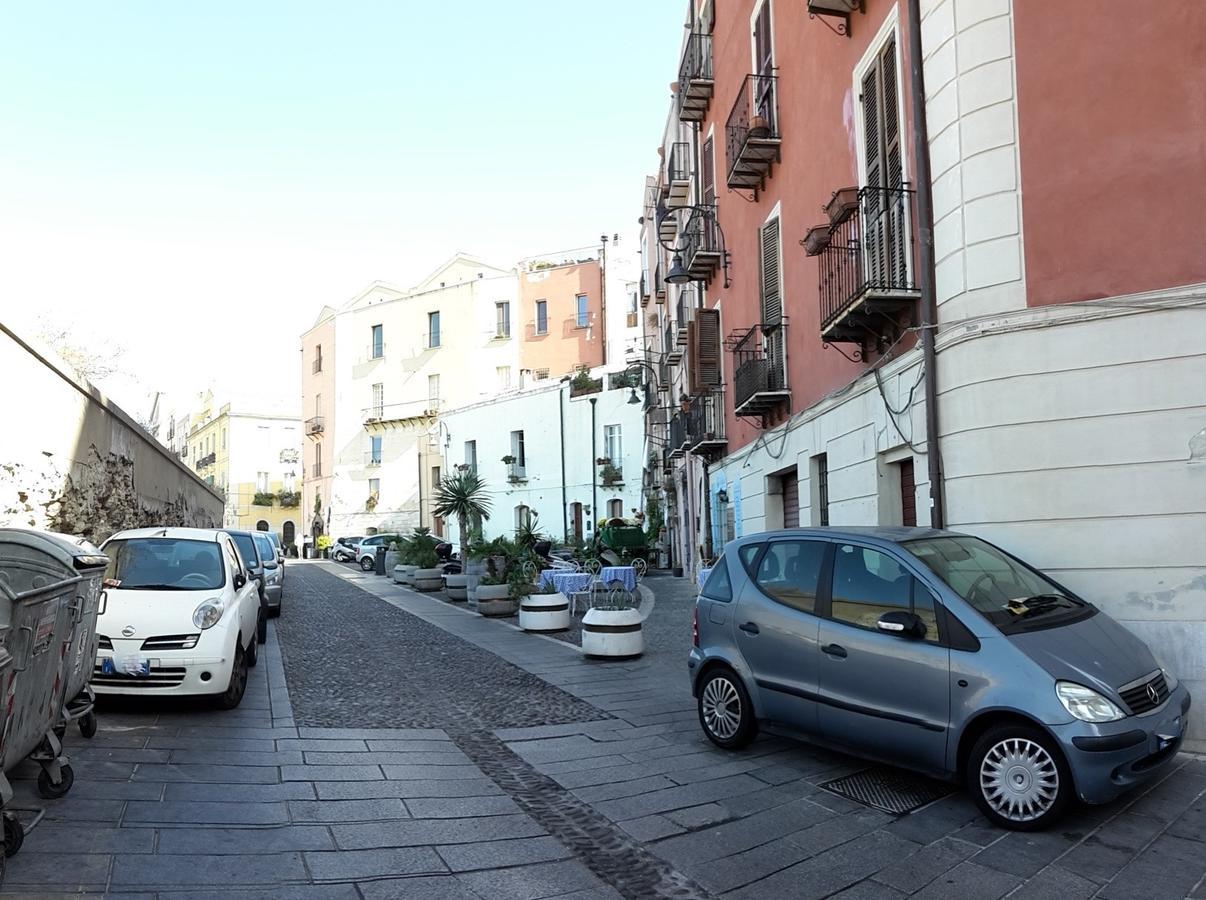 Al Castello Apartment กาญารี ภายนอก รูปภาพ